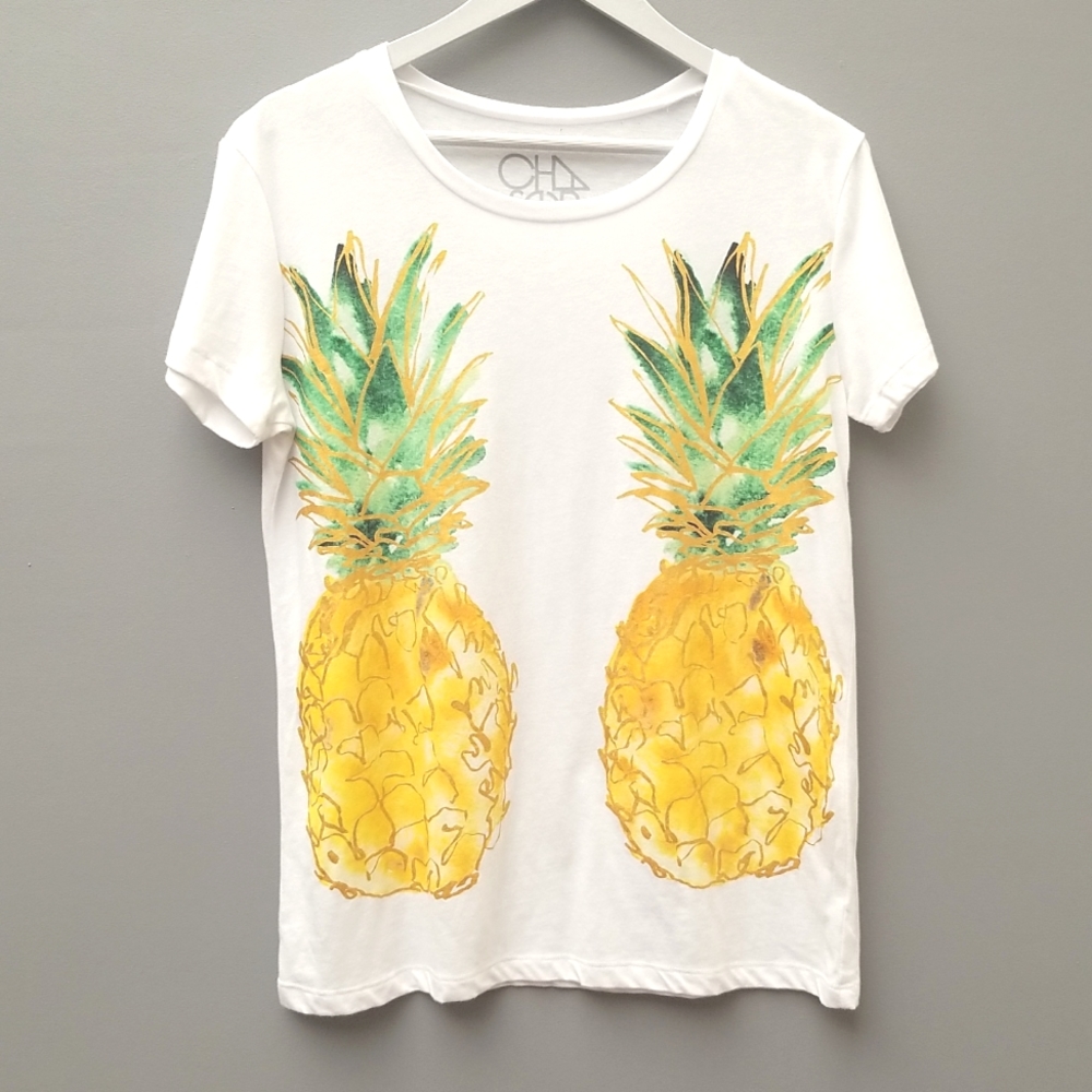Chaser Pineapple Graphic T Shirt Women's Size Medium